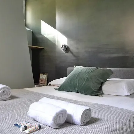 Eiffel Tower In Apartamento *