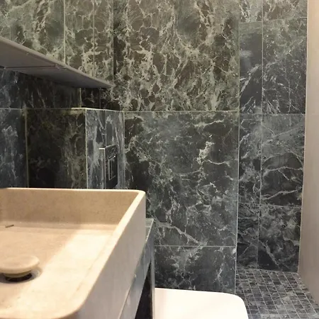 Eiffel Tower In Apartamento *